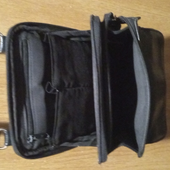 Vintage Fossil Beautiful Quality Leather Organizer Bag - Picture 10 of 13